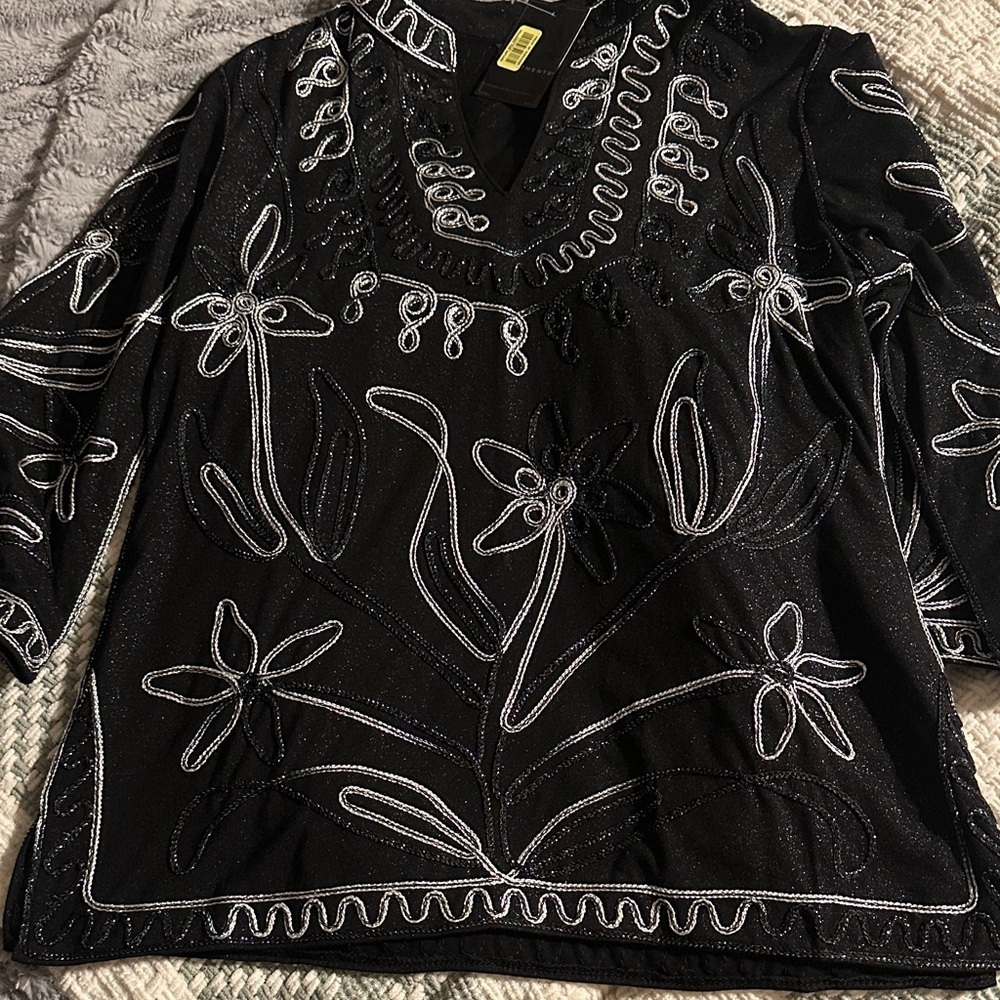 NWT Investments blouse - Picture 2 of 6